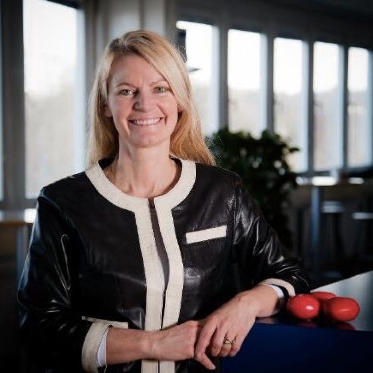 Head of Brand & Communications Sweden @sodexoab. My focus area on twitter is #CSR that we call #BetterTomorrow. Tweets are my own.