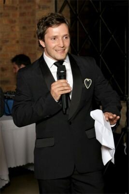 derikvdlinde's profile picture. 