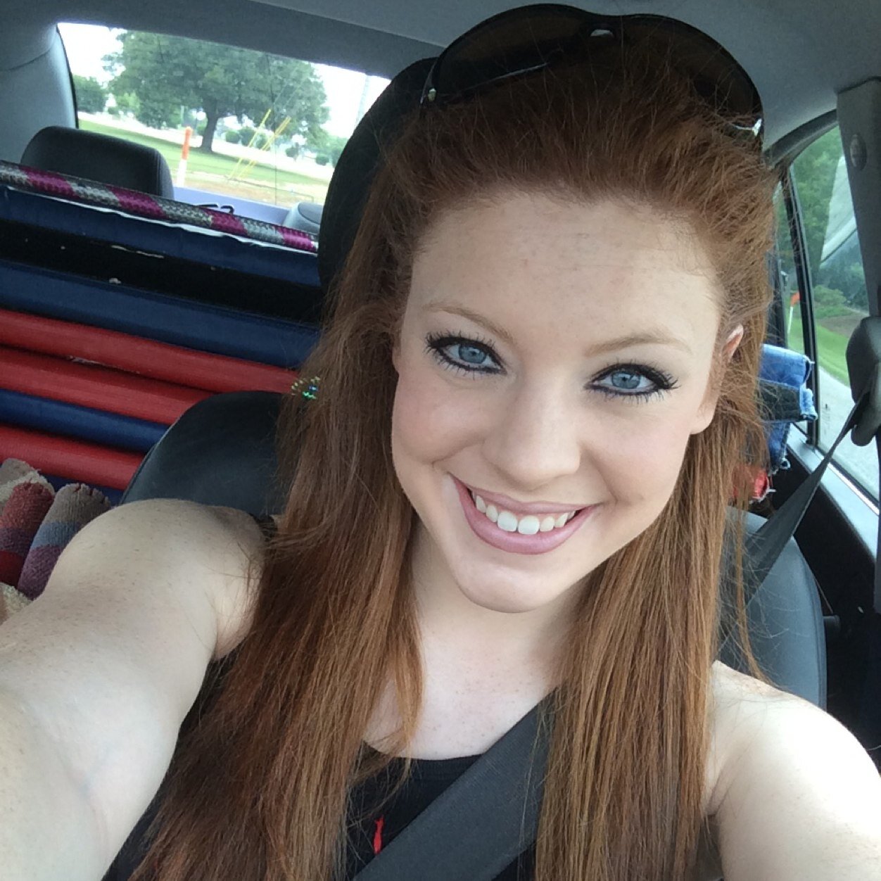 Hi :)