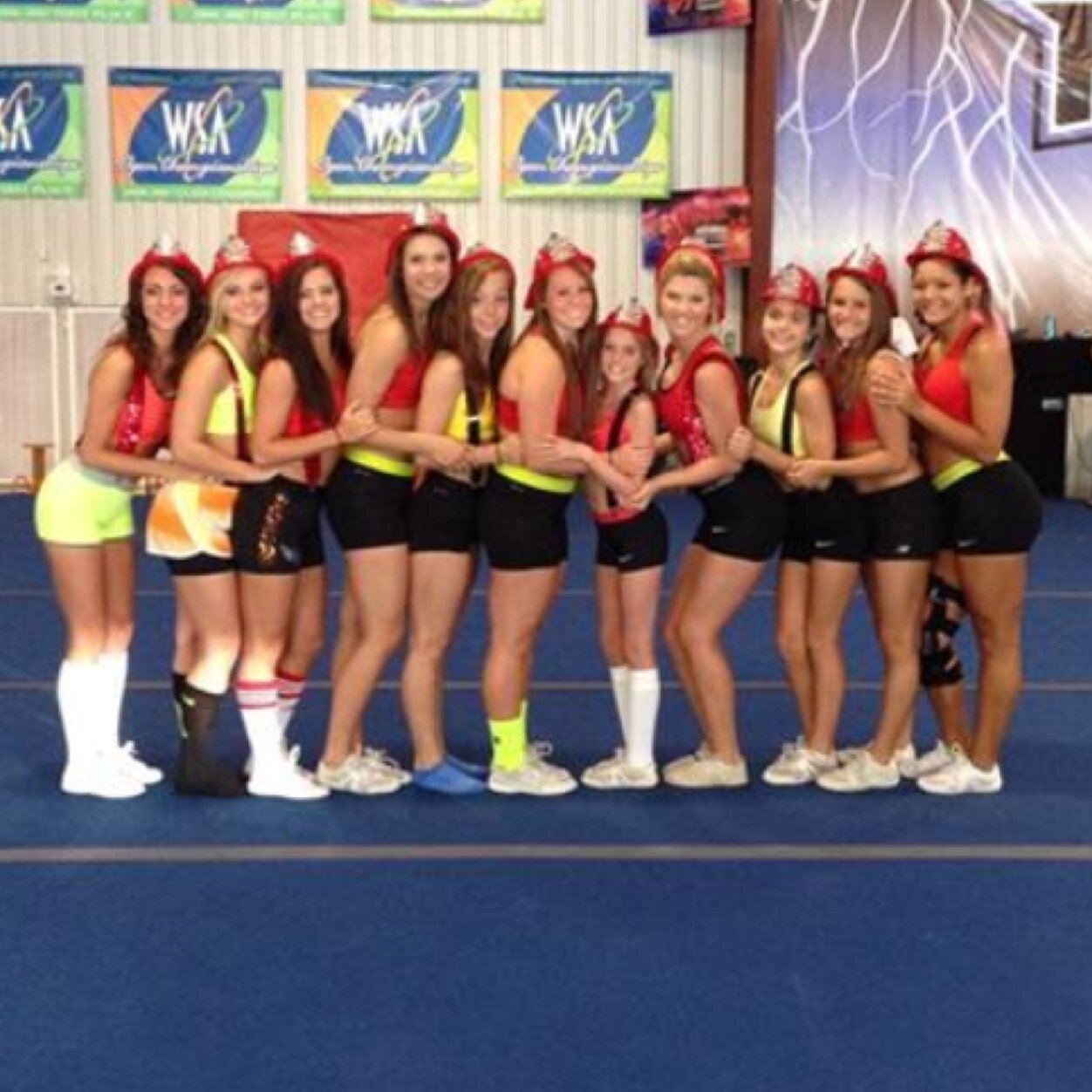 HFPhoenixWorlds's profile picture. 