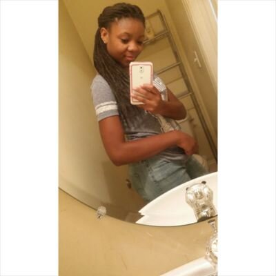 II.VI 20 || 631 || NY ✈ NC College bound #track Nation lol ⚡   Follow me on Twitter:@LeBelle__