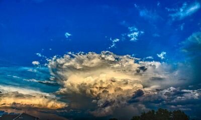 Eastern North Carolina storm spotter/amateur storm chaser/landscape photographer. I love Clouds.