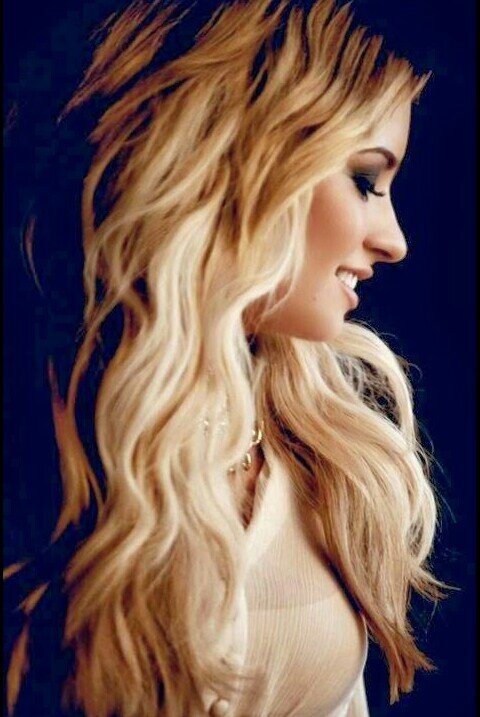 Dani_L_JG's profile picture. Lesbienne et fière!