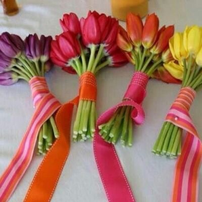 ‏لاتهمل زهرتك , فـيسقيها غيرك . !