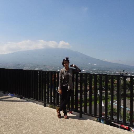 iin_iuin's profile picture. good mood_good day