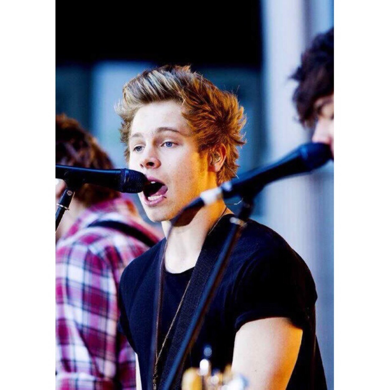 follow @5SecondsofHours ✨