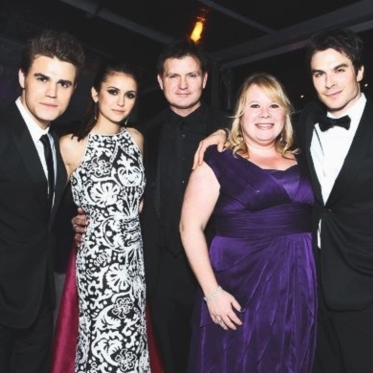 I'm a free follow so... don't follow me but follow @FanzyChiara she follow back always and immediantly❤️ pretty little liars, the vampire diaries, the originals