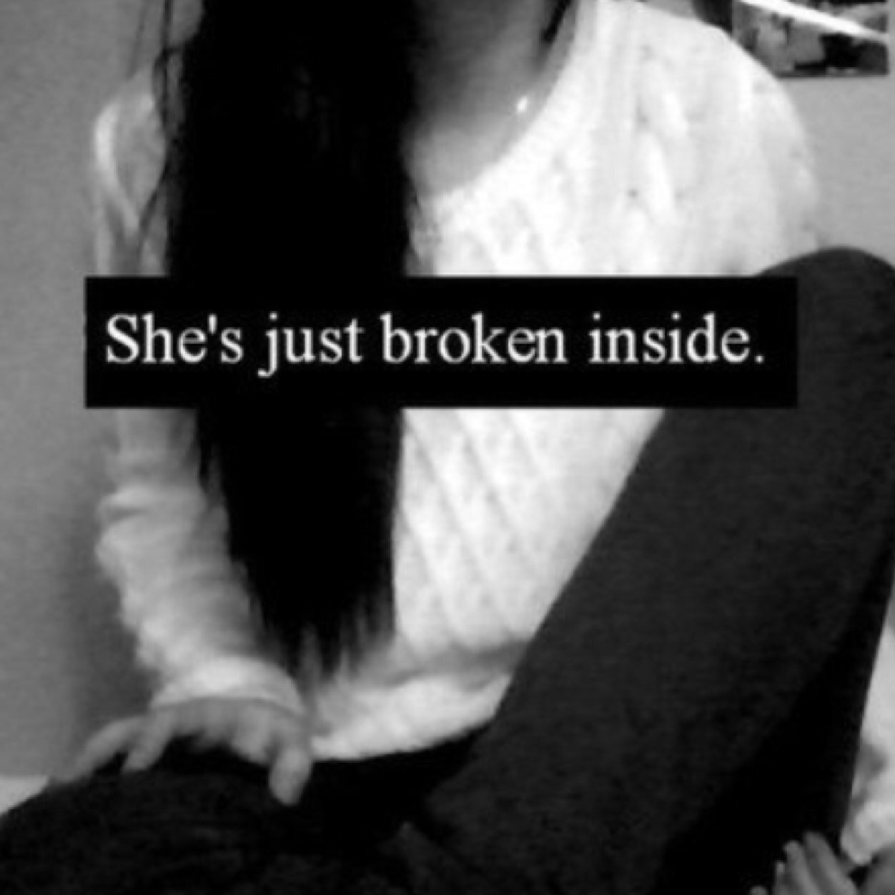 | Shutting people out of my life has been the biggest regret ive ever made | 
~ I hate my self more then anything else ~

• i'm sorry •