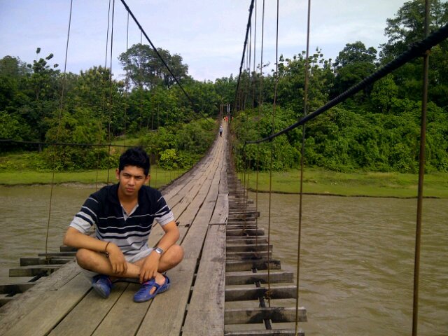 yogi_30's profile picture. Harus semangat & jadila diri sendiri !!