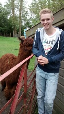 gilootjuh's profile picture. 