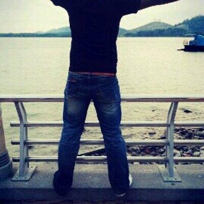 98nanafauzi's profile picture. gua okey la . gua tak perlu simpati sesiapa . #TeamFollowBack