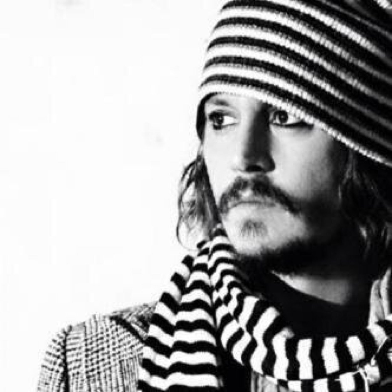 Thamir566's profile picture. استغفر الله العظيم وأتوب إليـه