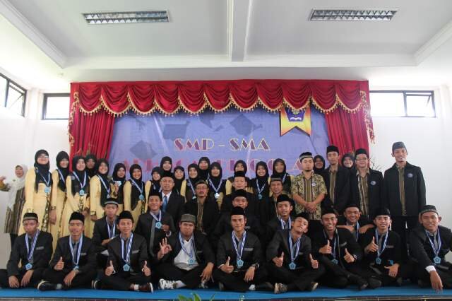 fantastic4_BC's profile picture. 34 orang dari berbagai elemen bergabung untuk menjadi yg terbaik dengan kesenangan | we are 4th generation of ARH Boarding Class | LOVE FOR ALL HATRED FOR NONE