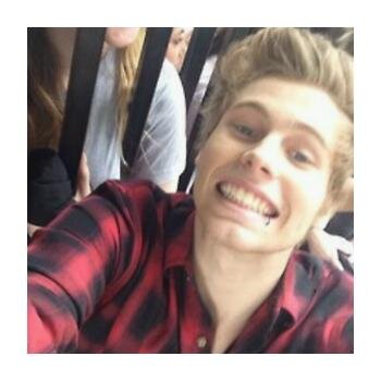 braiden robert hemmings - 19 - bisex.