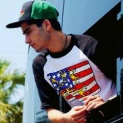 free follow from @excuseme_zayn .don't follow this account follow @excuseme_zayn