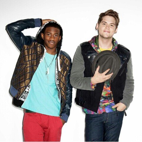 #MKTOArmy from Queensland, Australia supporting the amazing talent of @followoller & @therealmalcolm #MKTOArmyQLD