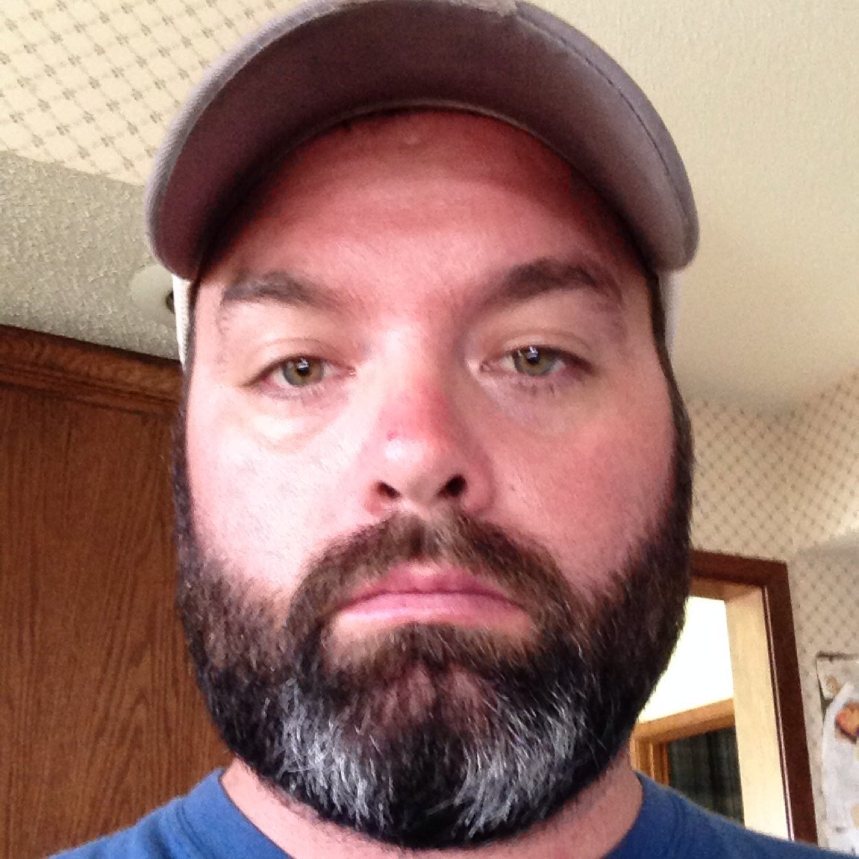 Husband. Dad. Retired Air Force Veteran. The KC Royals fan. Drinker of the beer!!