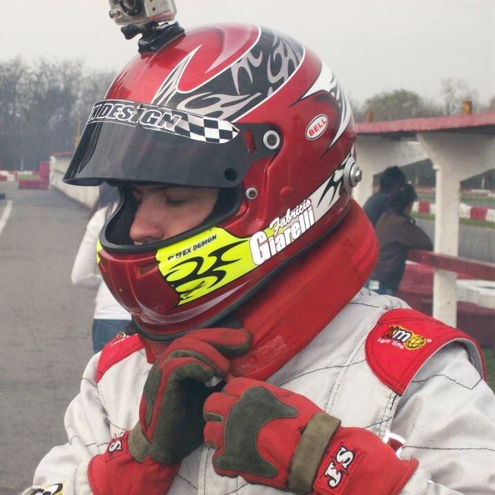 Cronometrista de TIEMPOS Argentina. Fanático de la F1. Campeón kart 125cc libre '00 '10 '11 '12 y '13, Campeon 125cc STD '98 y '99  - Categoría PAKO.