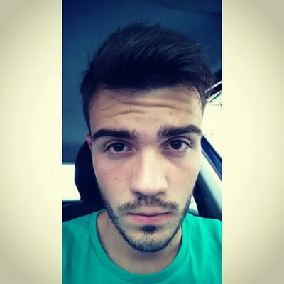 He escalado cimas sin miedo a la caída.  He luchado por todo aquello que me rodea. Viajé, soñé, perdí y me traicionaron. Quizá hayas oído hablar de mi.
