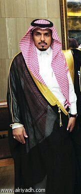 ‏جمهور الشاعر بندر الاحمري