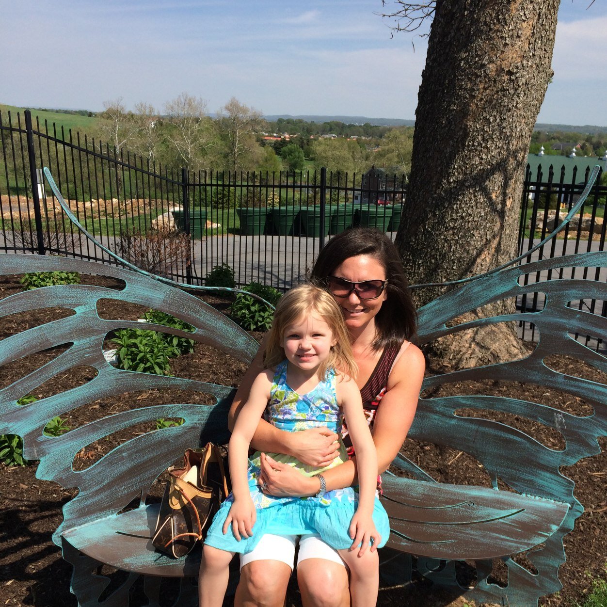 Stay at home mommy and bowtique owner. I make custom hair bows, headbands, ribbon necklaces, custom tshirts, birthday hats, tutus, and more. Check out my site:)