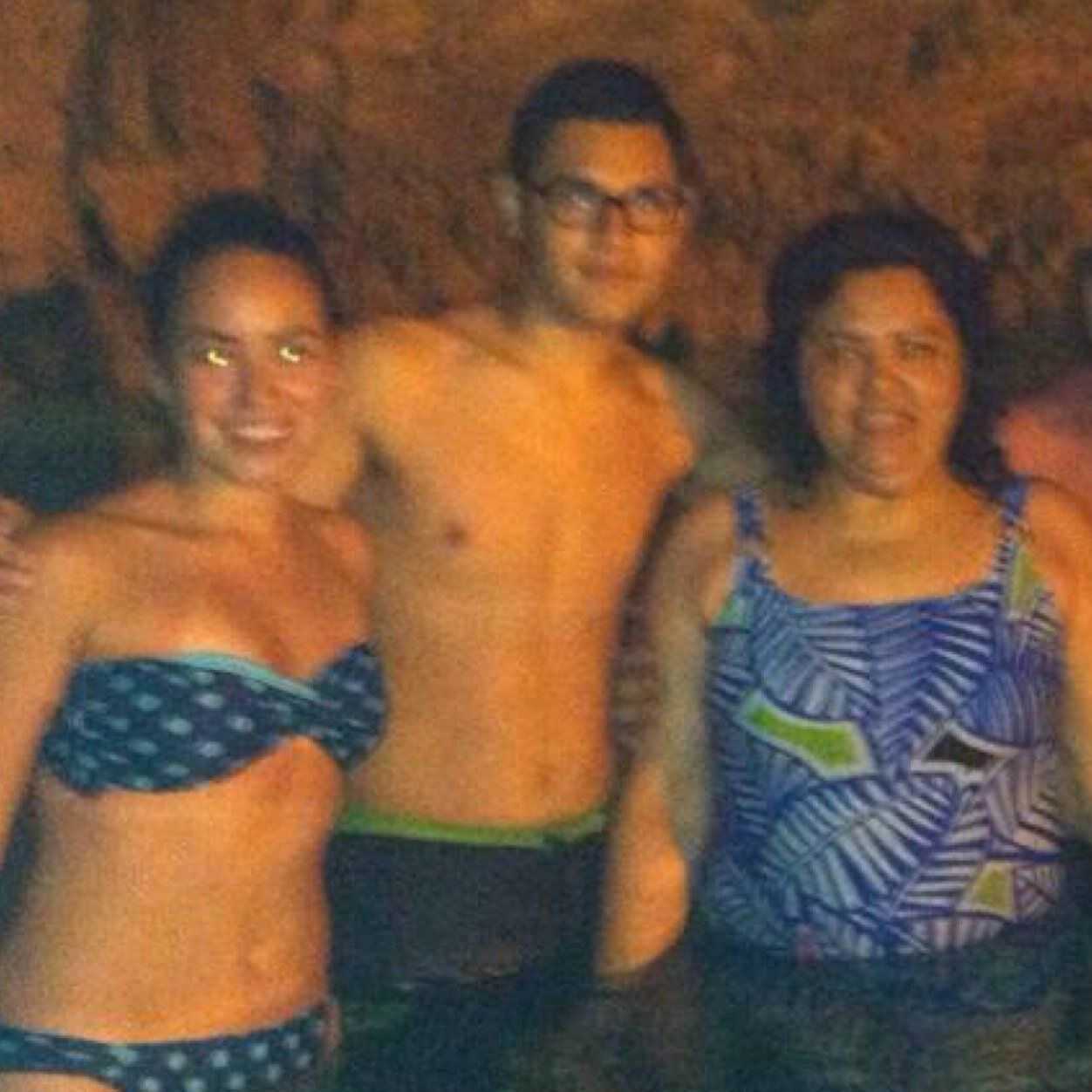 CMendiola_'s profile picture. in a cold world trying to survive