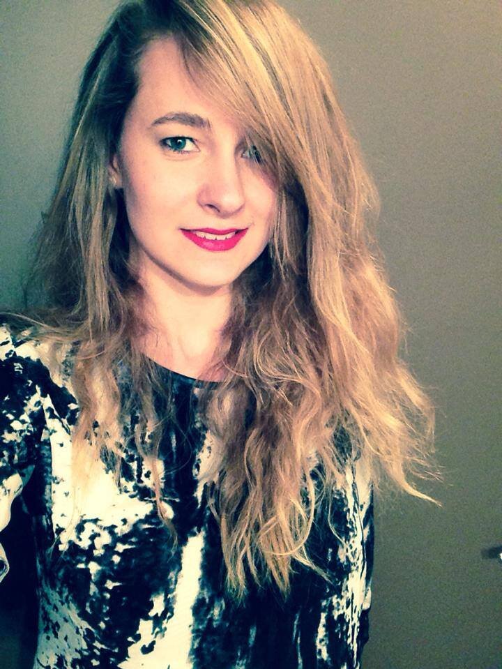 Etudiante en art de 21 ans. Passionnée par l'art et les voyages. En mouvement constant.