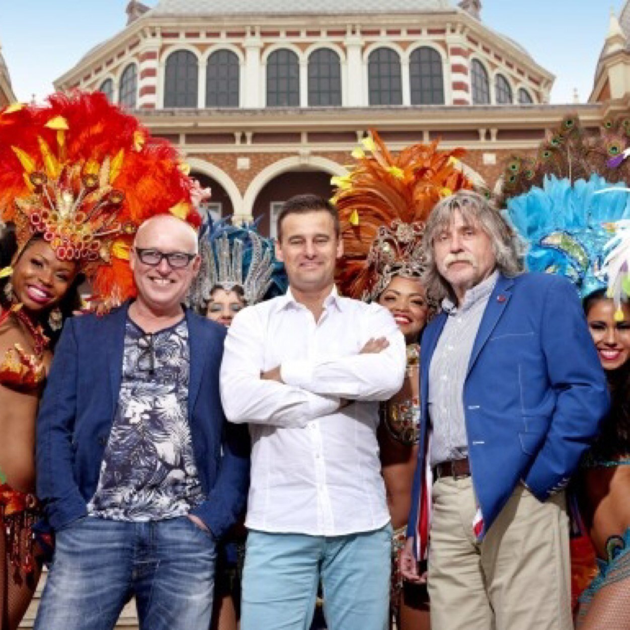 VIOranjeNL's profile picture. Welkom bij dé (fan)-pagina van VI Oranje! Vanaf 22:30 uur te zien op RTL 4.