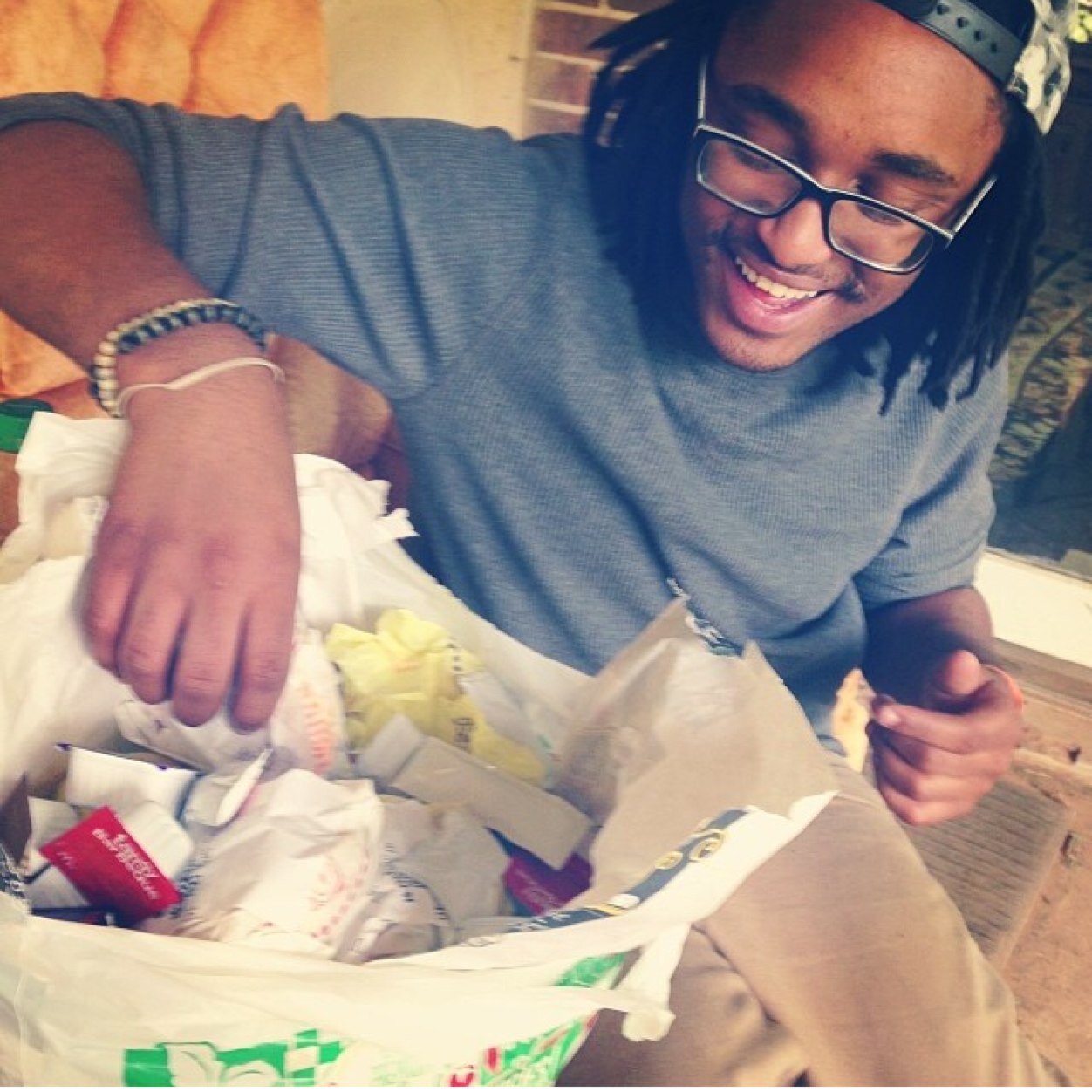 Jankysockz's profile picture. #1993 #TeamJungleFever Telepath of The Future. IG: @rrakabuba  Marlboro smoker, tumblr aficionado, and Japanese comic enthusiast.