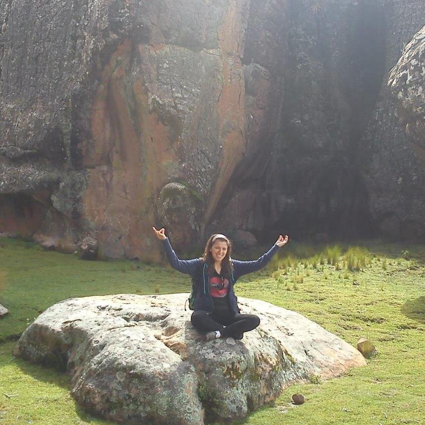 CeciTribeno's profile picture. Soñadora sin remedio  amante de mi país .. algo sensible ,  luchadora  y caótica por  momentos .. Creo que el amor todo lo puede :)