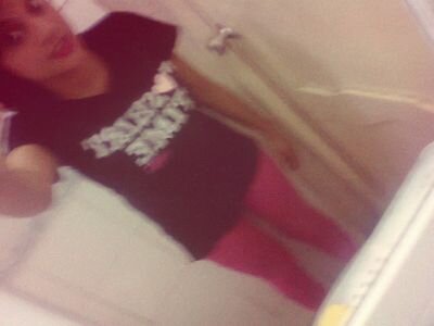 ♡ Feliiciidades hoy cumples otro dia de ser la razon de mi sonrrisa..! ♡