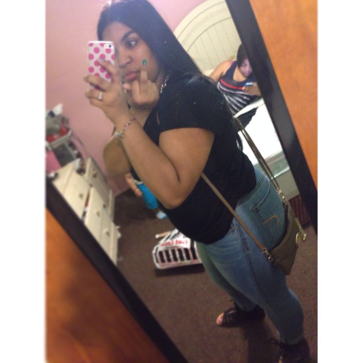 18  
NJ/NY
Kik- Maky_rulay
Kik - Alesa_26
SnapChat- OlleMaky
IG - Alexa_Maky