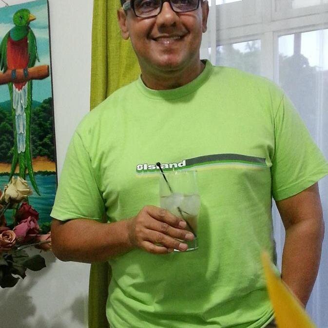 Soltero, propietario de Osa Costa Rica Travel  una agencia de viajes desde 1993,  feliz de tener 51 años!!! Amante de la naturaleza!