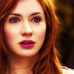 ☮ free follow cos you're rad, please follow  @emilylikesbowie ☮