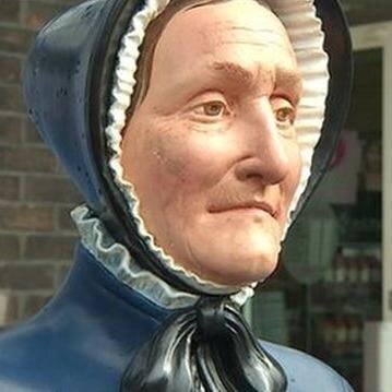 AnnGlanville's profile picture. Saltash gigrower, married to John. Got fourteen kids.