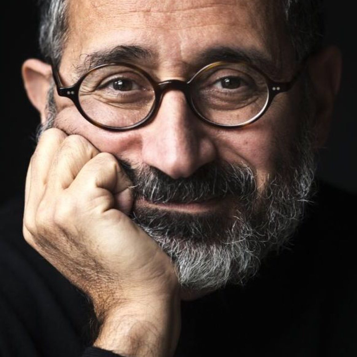 DrMetinCakmakci's profile picture. Surgeon, usually...