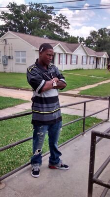 cool laid bacc and down to earth smoker lite drinker anything else u would like to know get at me...