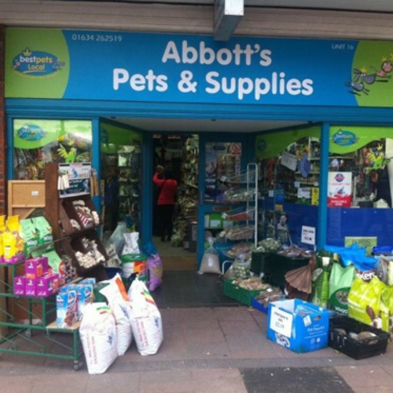 Family run pet shop in Rainham, Kent. Some of the cheapest stock online in our eBay shop. Selling food, healthcare, treats, bedding & toys.