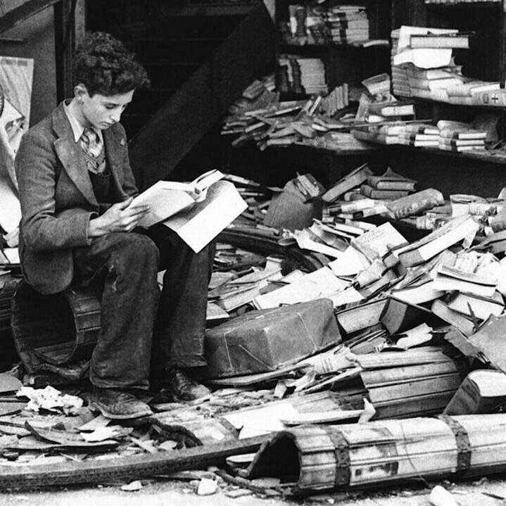 Probé la lectura y quedé enganchado. Curador del Museo de los Esfuerzos Inútiles. Autor de El último caso del #DoctorRussi