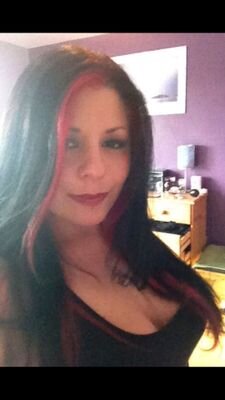 Darkfearytales's profile picture. Cheery, cheeky, yet somewhat opinionated.