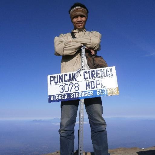 WageDasaPurna's profile picture. #Great Ge !!! #Damnger Rider. 0857 2018 1992