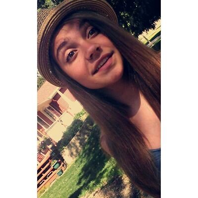 melanielasiewi1's profile picture. 