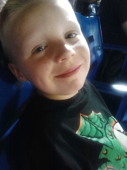 hotlips198425's profile picture. 