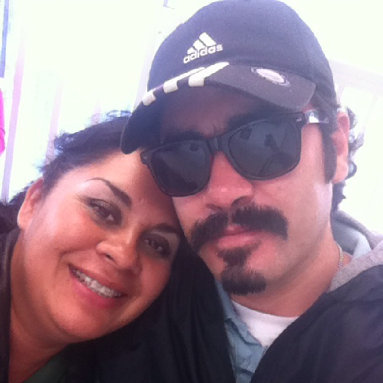 newtribu's profile picture. Estoy muy contentó a pesar de todo mi accidente estoy vivo juau