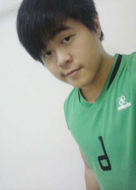 leewenxin2's profile picture. 