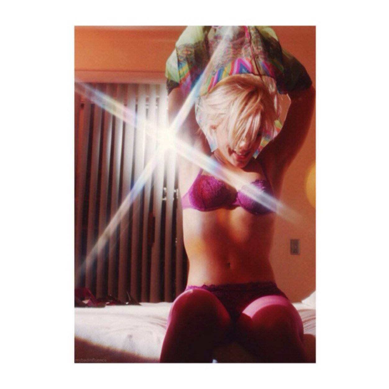 It's all happening..., mother of Willow, Singer, Actress. Single girl. lol.  |Roleplay/Parody|