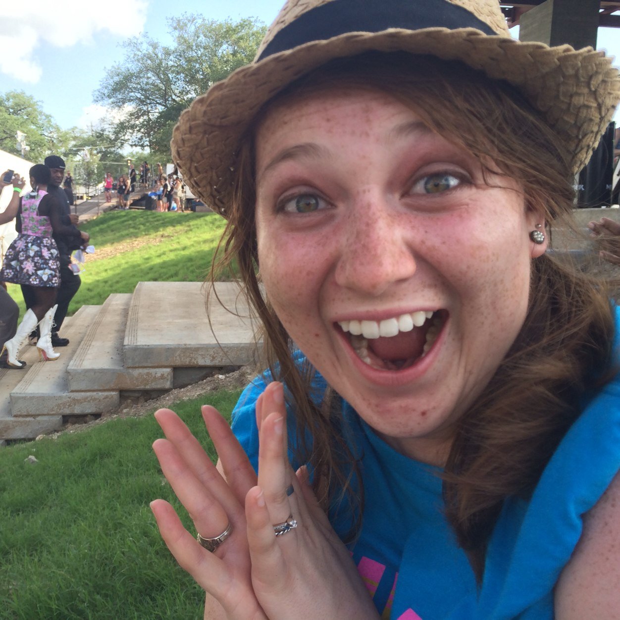 100daysbeyonce's profile picture. 