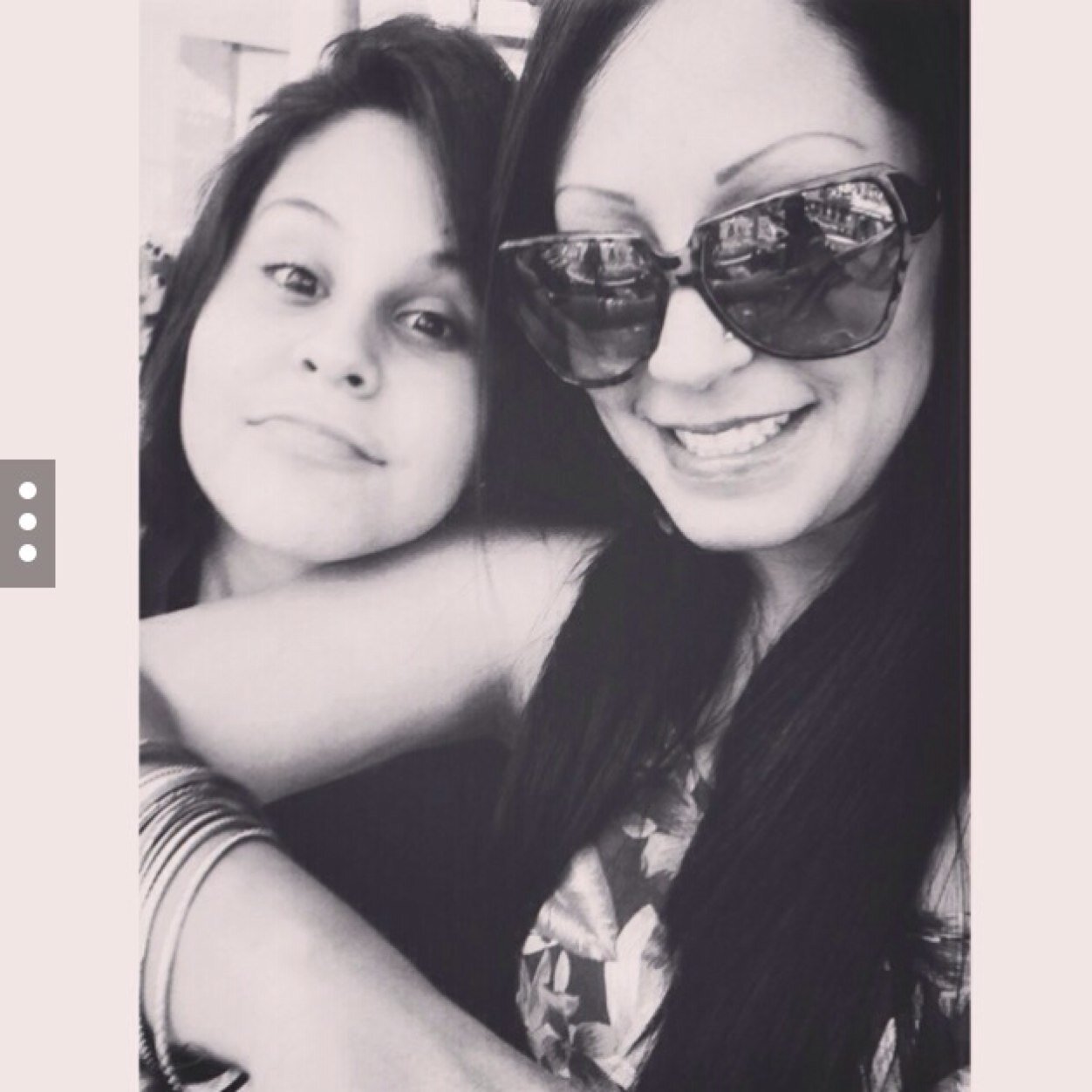 BreezyIsBae's profile picture. Follow my new twitter @Karoobreezy_14 
@Karoobreezy_14 @karoobreezy_14 ✨