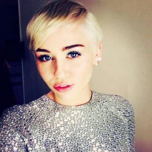 Miley is my bitch ❤ Taylor is my love ❤ if you do not like Miley or Tay then fuck off!