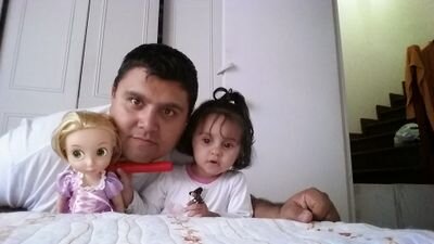 Soy un hombre enamorado de su familia y su empresa.